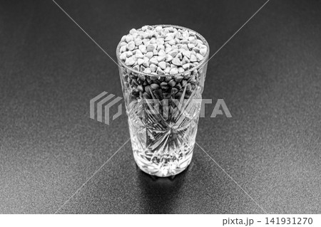 Organic dry buckwheat grains consisting of raw natural product 141931270
