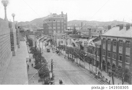 古写真 1925-1933年 日本統治時代の中国・大連 大山通り(現在の上海路) 古写真 1925-1933年 日本統治時代の中国・大連 大山通り(現在の上海路) 141938305