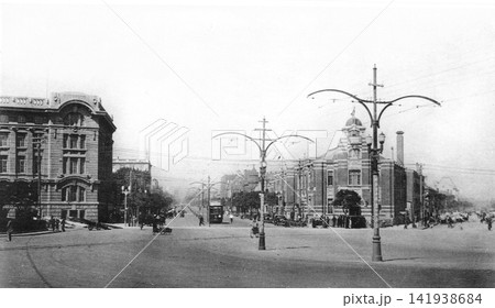 古写真 1937年 満洲国・大連 山県通りと大連重要物産取引所(現在の人民路と大連銀行第一中心支行) 古写真 1937年 満洲国・大連 山県通りと大連重要物産取引所(現在の人民路と大連銀行第一中心支行) 141938684