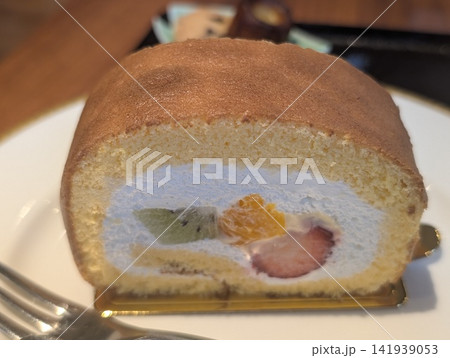 ロールケーキ 141939053