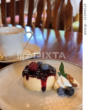 ブルーベリーのムースケーキ ブルーベリーのムースケーキ 141940129