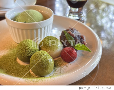 アイスクリームと白玉の盛り合わせ アイスクリームと白玉の盛り合わせ 141940208