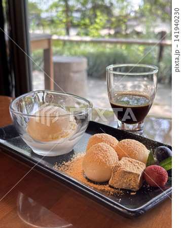 アイスクリームと白玉の盛り合わせ アイスクリームと白玉の盛り合わせ 141940230