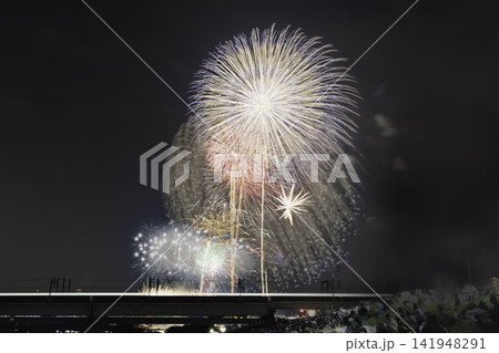 戸田橋花火大会 戸田橋花火大会 141948291