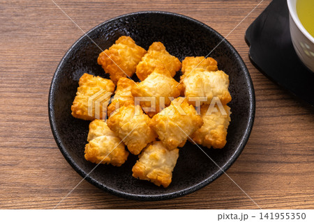 塩あられ 141955350