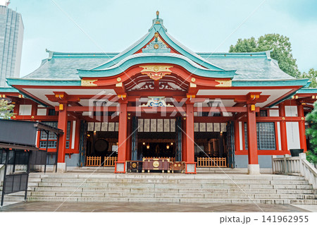 東京都赤坂 雨上がりの日枝神社 本殿 東京都赤坂 雨上がりの日枝神社 本殿 141962955
