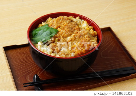 かつ丼　和食 141963102