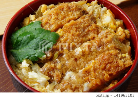 かつ丼　和食 141963103