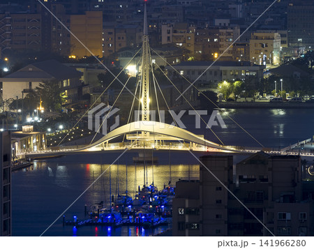 台湾・高雄 愛河湾ウォーターフロント・大港橋の夜景 / Kaohsiung, Taiwan 台湾・高雄 愛河湾ウォーターフロント・大港橋の夜景 / Kaohsiung, Taiwan 141966280