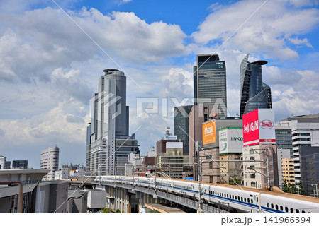 《愛知県》名古屋都市風景 名駅ビル群と新幹線 《愛知県》名古屋都市風景 名駅ビル群と新幹線 141966394