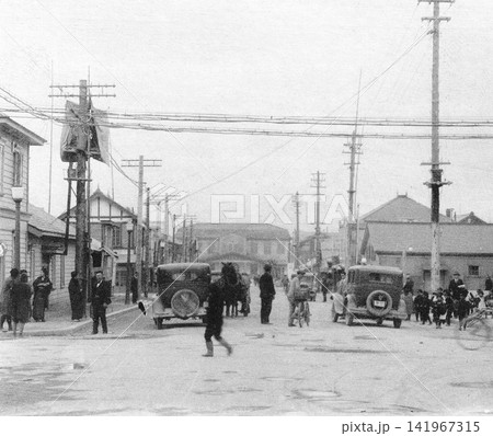 古写真　1933-1945年　樺太・豊原市　豊原駅前（現ロシア・サハリン州・ユジノサハリンスク市） 141967315