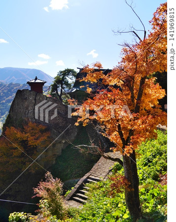 秋の山寺(立石寺)【山形県山形市】 秋の山寺(立石寺)【山形県山形市】 141969815