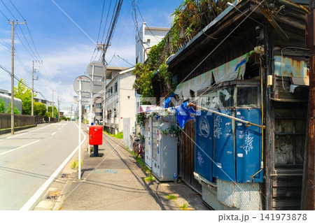 JR鶴見線・武蔵白石駅前風景 JR鶴見線・武蔵白石駅前風景 141973878