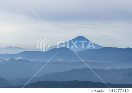 雲取山、富士山の眺望 雲取山、富士山の眺望 141977110