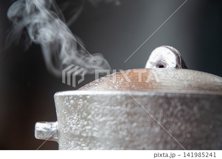 蒸気が出る土鍋炊きご飯 141985241