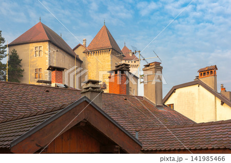 Historic Towers and Tiled Rooftops in Annecy Old Town, France 141985466