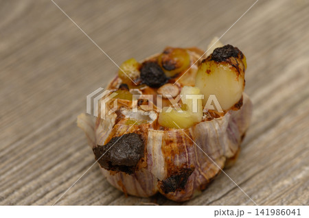 Oven-Roasted Garlic Bulb Oven-Roasted Garlic Bulb 141986041