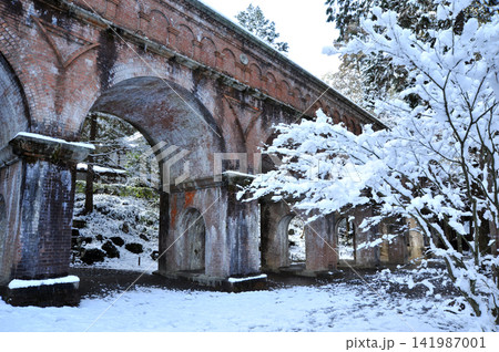 京都 水路閣の雪景色 京都 水路閣の雪景色 141987001