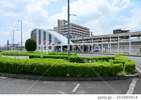 木津駅(きづえき)関西本線・奈良線・片町線の東口 木津駅(きづえき)関西本線・奈良線・片町線の東口 141995914