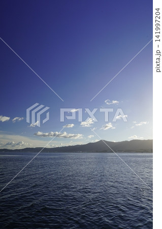 青い空と琵琶湖 青い空と琵琶湖 141997204