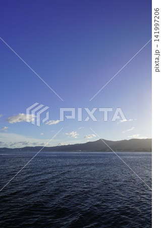 青い空と琵琶湖 青い空と琵琶湖 141997206