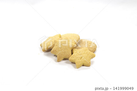 baked biscuits of various butter shapes 141999049