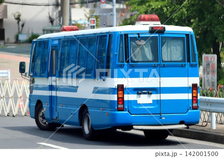 警察車両（護送車）　イメージ 142001500