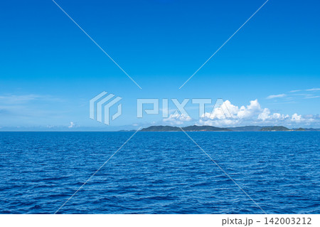 船上から望む慶良間諸島 142003212