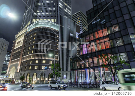 大阪夜景 梅田 大阪富国生命ビルと阪急百貨店うめだ本店 大阪府大阪市 大阪夜景 梅田 大阪富国生命ビルと阪急百貨店うめだ本店 大阪府大阪市 142005710