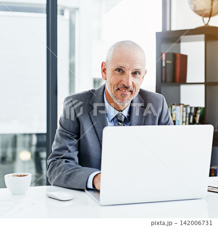 Corporate, office and portrait of businessman with laptop for stock market, research and planning. Broker, smile and mature person with technology for investment report, portfolio and networking Corporate, office and portrait of businessman with laptop for stock market, research and planning. Broker, smile and mature person with technology for investment report, portfolio and networking 142006731