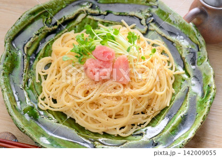 和風スパゲッテイ、和風パスタ、タラコパスタ、たらこスパゲッテイ、麺料理。 和風スパゲッテイ、和風パスタ、タラコパスタ、たらこスパゲッテイ、麺料理。 142009055