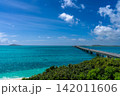 宮古島の美しい海と池間大橋の絶景（沖縄県） 142011606