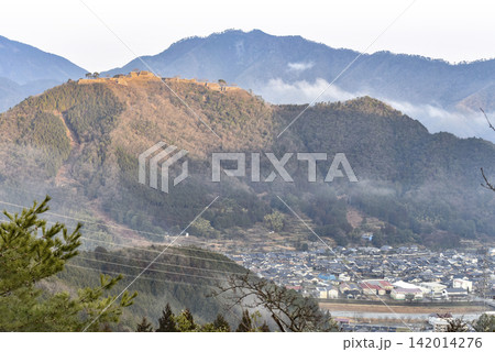 立雲峡より望む竹田城跡 立雲峡より望む竹田城跡 142014276