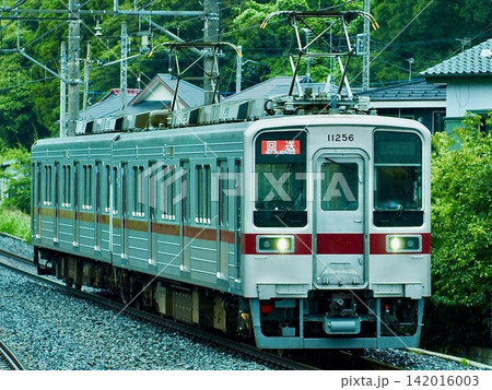 東武伊勢崎線 10000系 鷲宮駅 142016003
