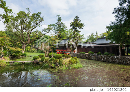 Hishigata pond and Noh stage pavilion of Usa Jingu shrine, Oita 142021202