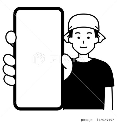 スマホの画面を大きく見せる居酒屋の男性店員 スマホの画面を大きく見せる居酒屋の男性店員 142025457