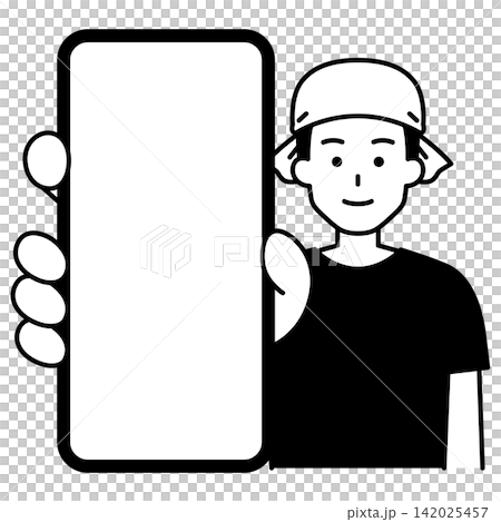 スマホの画面を大きく見せる居酒屋の男性店員 スマホの画面を大きく見せる居酒屋の男性店員 142025457