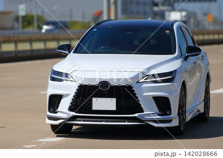 国産クロスオーバーSUV イメージ 国産クロスオーバーSUV イメージ 142028666