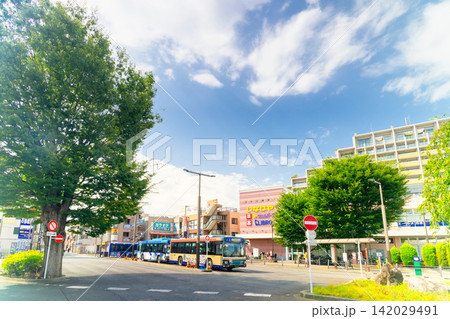 西武バス・花小金井駅 北口風景 バス乗り場 西武バス・花小金井駅 北口風景 バス乗り場 142029491