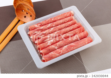 raw sliced beef rolls hotpot ingredient marbled beef meat 142030044