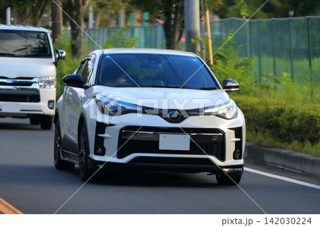 国産コンパクトSUV イメージ 国産コンパクトSUV イメージ 142030224
