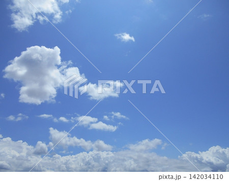 青い空と白い雲 青い空と白い雲 142034110