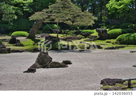 【由志園】の枯山水庭園 (島根県) 【由志園】の枯山水庭園 (島根県) 142036055
