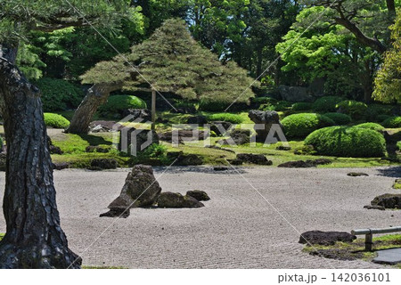 【由志園】の枯山水庭園 (島根県) 【由志園】の枯山水庭園 (島根県) 142036101