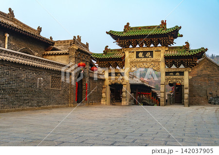 Ancient stone memorial archway in Imperial Prime Minister Mansion, Jincheng Shanxi, China 142037905
