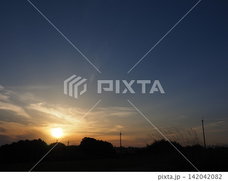 幻想的な夕景 幻想的な夕景 142042082
