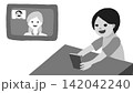 オンライン英会話をする男の子 142042240