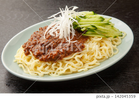ジャージャー麺 ジャージャー麺 142045359