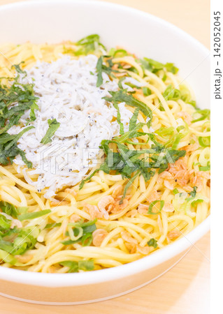 おいしいシラスと大葉と小海老のパスタ 142052045