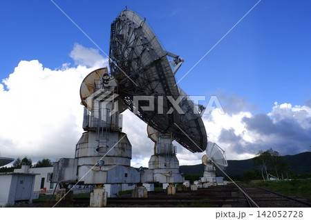 野辺山宇宙電波観測所のミリ波干渉計 142052728